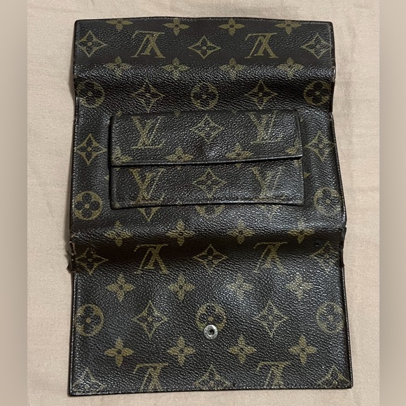 🤎Vintage Louis Vuitton Wallet🤎 - Picture 3 of 7